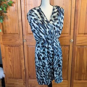 Jennifer Lopez Wrap V Neck Patterned Mini Dress L                QQ138